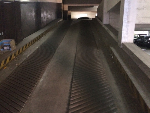 Imagen 5 de 13 de Cochera Fija Cubierta X Rampa Útil + Inversión Florida Mitre