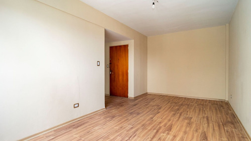 Imagen 3 de 17 de Dpto. 2 Amb. En Venta En Almagro