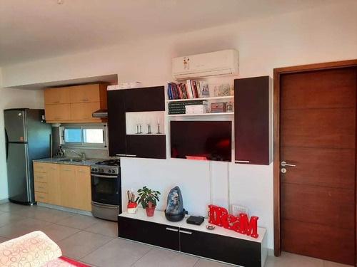 Imagen 6 de 13 de Departamento En Venta 2 Ambientes En Berazategui