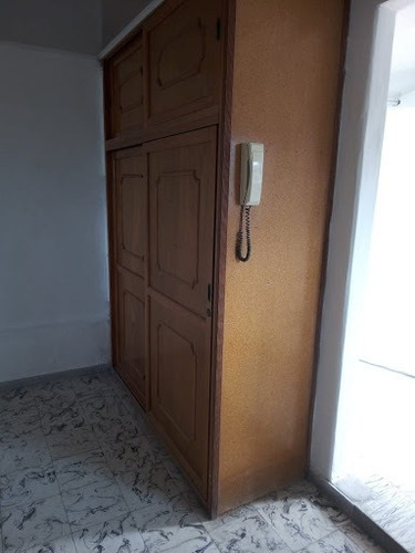Apartaestudio En Arriendo Laureles 447-10102