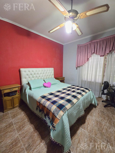 Venta De Casa De 3 Ambientes Con Quincho En Villa Dominico