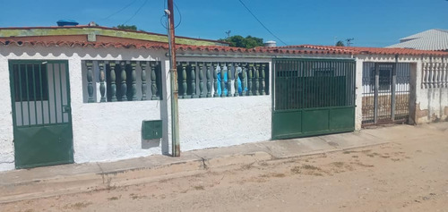 Guacuco Casa De 2 Hab, 2 Baños