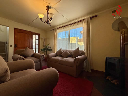 Se Vende Linda Casa En Belloto Centro