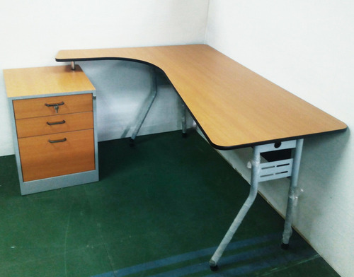 Escritorio Ejecutivo Tipo Lazio De 150x115x75 Con Gavetero