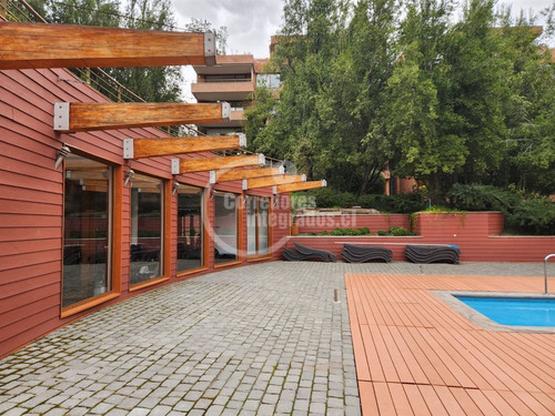 Departamento En Venta De 5 Dorm. En Las Condes