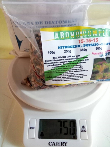 Imagen 3 de 8 de Tierra De Diatomeas + Fertilizante Triple 15 Huertos Plantas