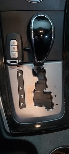 Hyundai Elantra 1.8 16v Gls Aut. 4p 2012