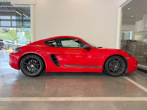 Porsche Cayman 2.0 T Coupé Pdk At