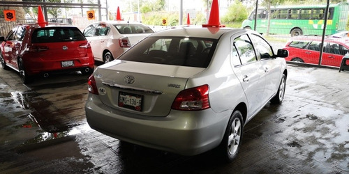 Imagen 5 de 15 de Toyota Yaris 2008 1.5 Sedan Premium 5vel Aa Ee Ra Mt
