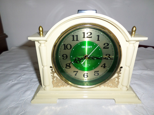 Reloj De Mesa Orient Vintage Con Alarma Quartz Bell Japan