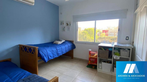 Imagen 16 de 22 de Casa En Venta En Bcdo Villa Flaubert