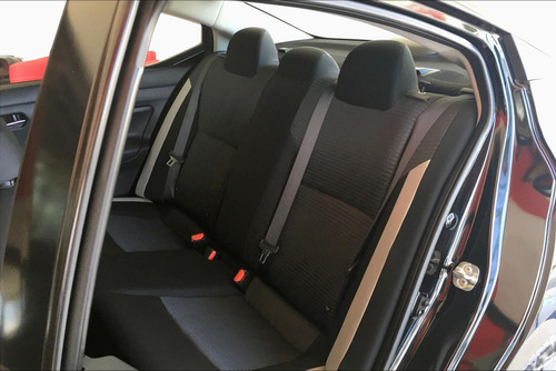 Imagen 14 de 15 de Nissan Versa Advance Cvt 2020