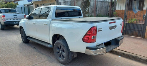 Imagen 3 de 6 de Toyota Hilux Srv 4x2 A/t