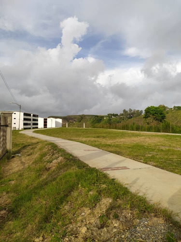 Imagen 14 de 14 de Apartamento Planta Baja Extension El Solar De La Quinta Los Teques