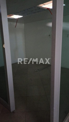 Local En Renta En Plaza Comercial Av. Tecnologico, Metepec Estado De Mexico