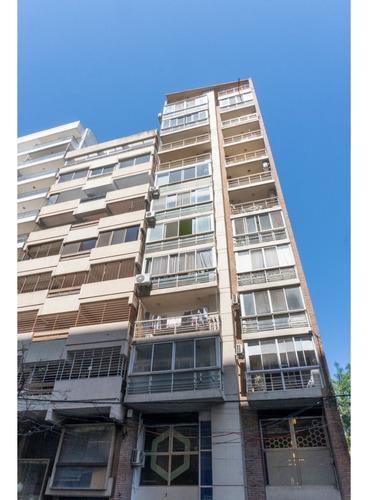 Dto 2 Dormitorios En Barrio Lourdes Con Cochera