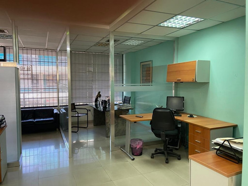 Imagen 3 de 10 de En Alquiler Oficina C.c Novocentro Puerto La Cruz