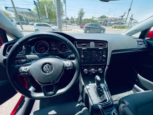 Imagen 7 de 10 de Volkswagen Golf 2018 1.4 Highline Tsi Dsg