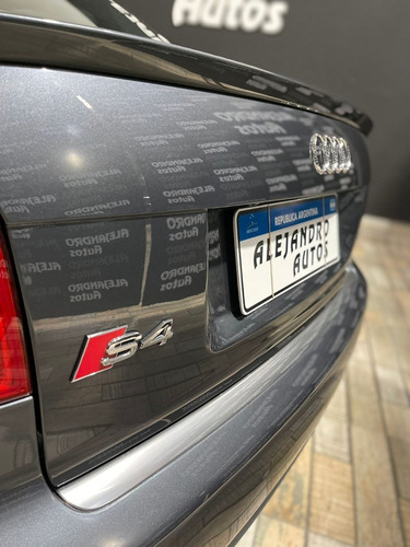 Imagen 7 de 19 de Audi S4 2005 V8