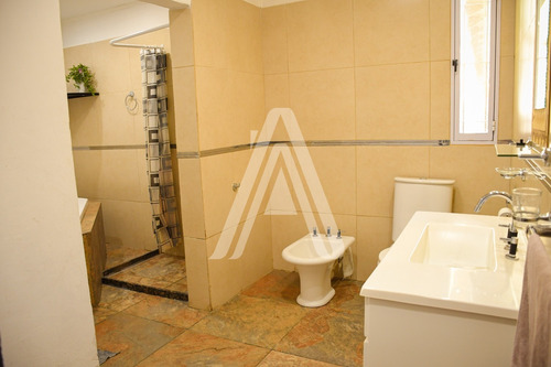 Imagen 6 de 14 de Casa En Venta. La Vanguardia - Constitucion - Rosario