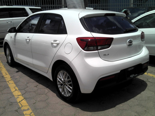 Imagen 5 de 13 de Kia Rio 2020 Aut 4 Cil 1.6 Lts H/b Eng $ 51,600