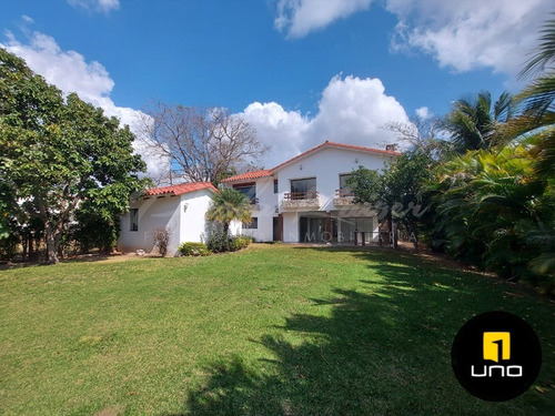 Imagen 19 de 20 de Linda Y Amplia Casa En Condominio Zona Urubo