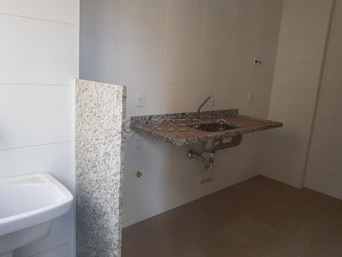 Imagem 4 de 8 de Apartamentos - Ref: V4391