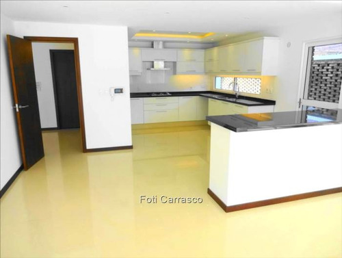 Imagen 5 de 15 de Importante Y Moderna Residencia A Estrenar