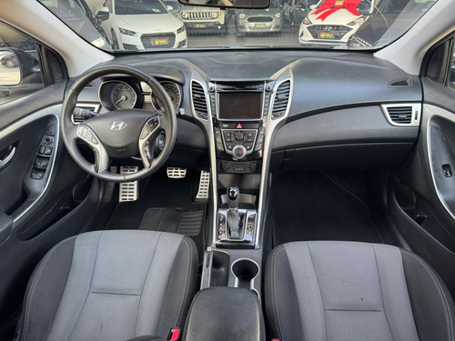 Hyundai I30 i30 1.8 16V Aut. 5p