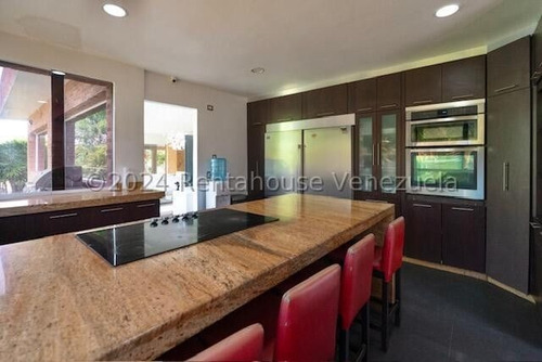 Maravillosa Casa En Venta En Alto Hatillo. Negociable