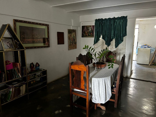Se Vende Casa En Guaritos Iv