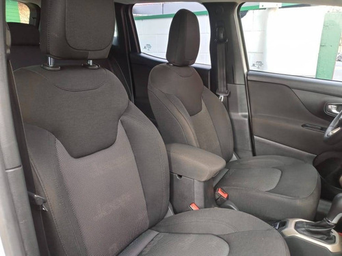 Imagem 12 de 13 de Jeep Renegade 1.8 16v Flex 4p Automático