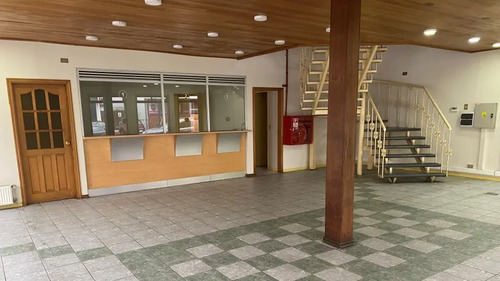 Oficina En Arriendo En Castro