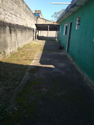 Casa 3 Cômodos+2 Casas + Garagem