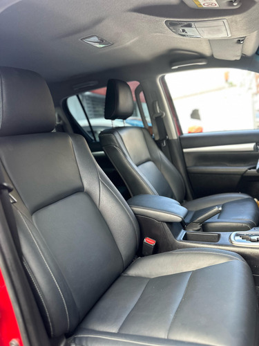 Toyota Hilux Srv 2023