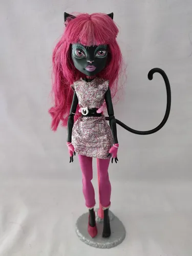 Monster high catty noir muñeca hotsell
