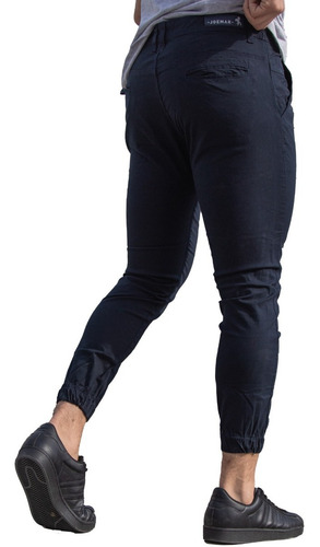 Imagen 3 de 6 de Pantalon Jogger Elastizado Gabardina Corte Chino Hombre