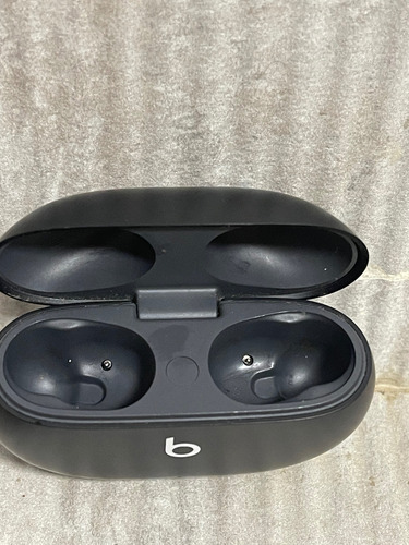 Estuché De Carga Beats Studio Buds Original Negro (Usado)