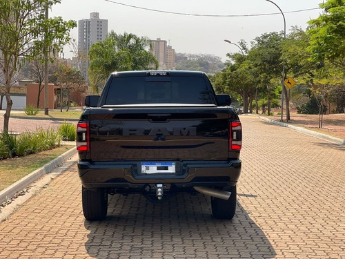 Imagem 7 de 11 de Ram 2500 Night Edition 2020