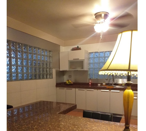 Imagen 2 de 21 de Casa Calle Negro Primero C/c Las Brisas