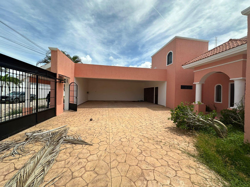 Casa En Venta En Merida Fracc. Margaritas Cholul Entrega Inmediata