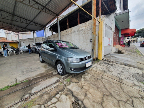 Imagem 2 de 6 de Volkswagen Fox 1.0 8v G2 Flex 2010