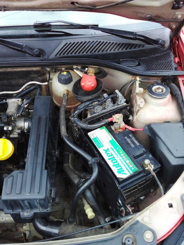 Renault Clio 2013 1.0 16v Expression Hi-power 5p