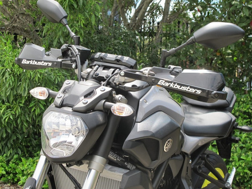 Imagen 2 de 7 de Cubre Puños Aluminio Barkbusters Yamaha Mt07 2013 On