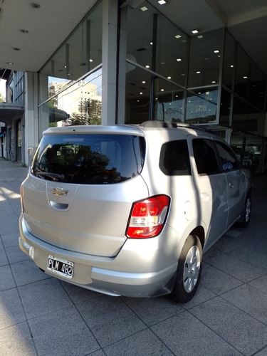 Imagen 16 de 16 de Chevrolet Spin Lt 1.8 Mt 2016 (y) Muy Buena