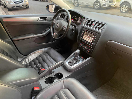 Imagen 14 de 14 de Volkswagen Vento 2.0 Sportline Tsi 200cv Bi-xenon Dsg 2014
