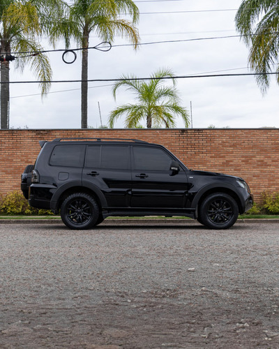 Mitsubishi Pajero HPE Full 3.2 4x4 T.I.Dies. 5p Aut