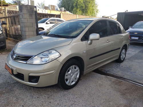 Nissan Tiida 1.8 Visia 4 P 2011