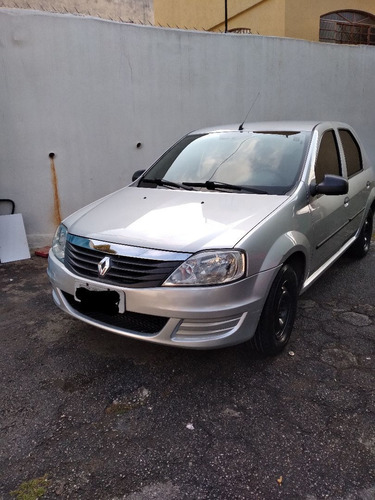 Imagem 1 de 14 de Renault Logan 2011 1.0 16v Authentique Hi-flex 4p