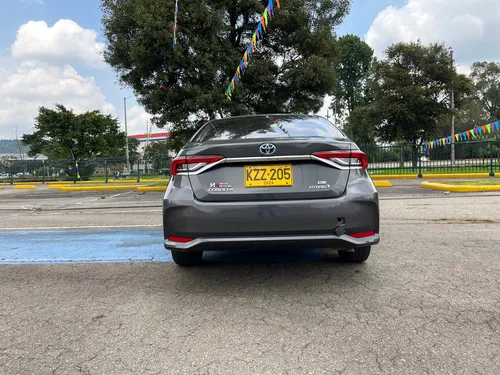 Toyota Corolla 1.8 Se-g híbrido